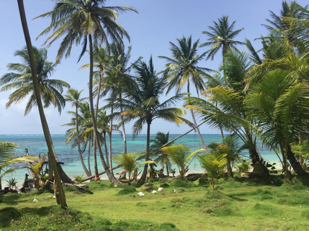 Ensuenos Natural Reserve Nicaragua * Little Corn Island